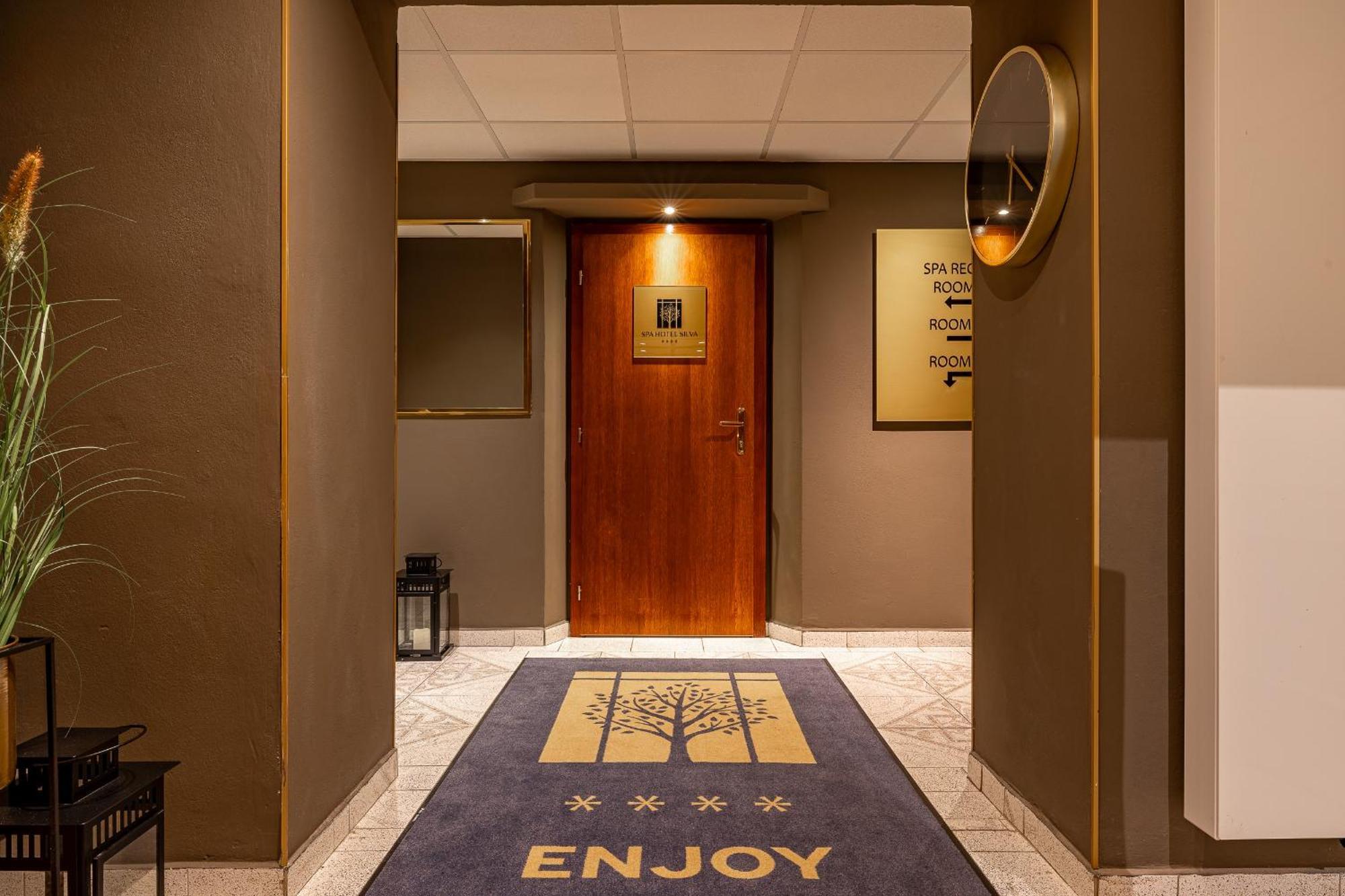 Spa & Wellness Hotel Silva 마리안스케 라즈네 외부 사진