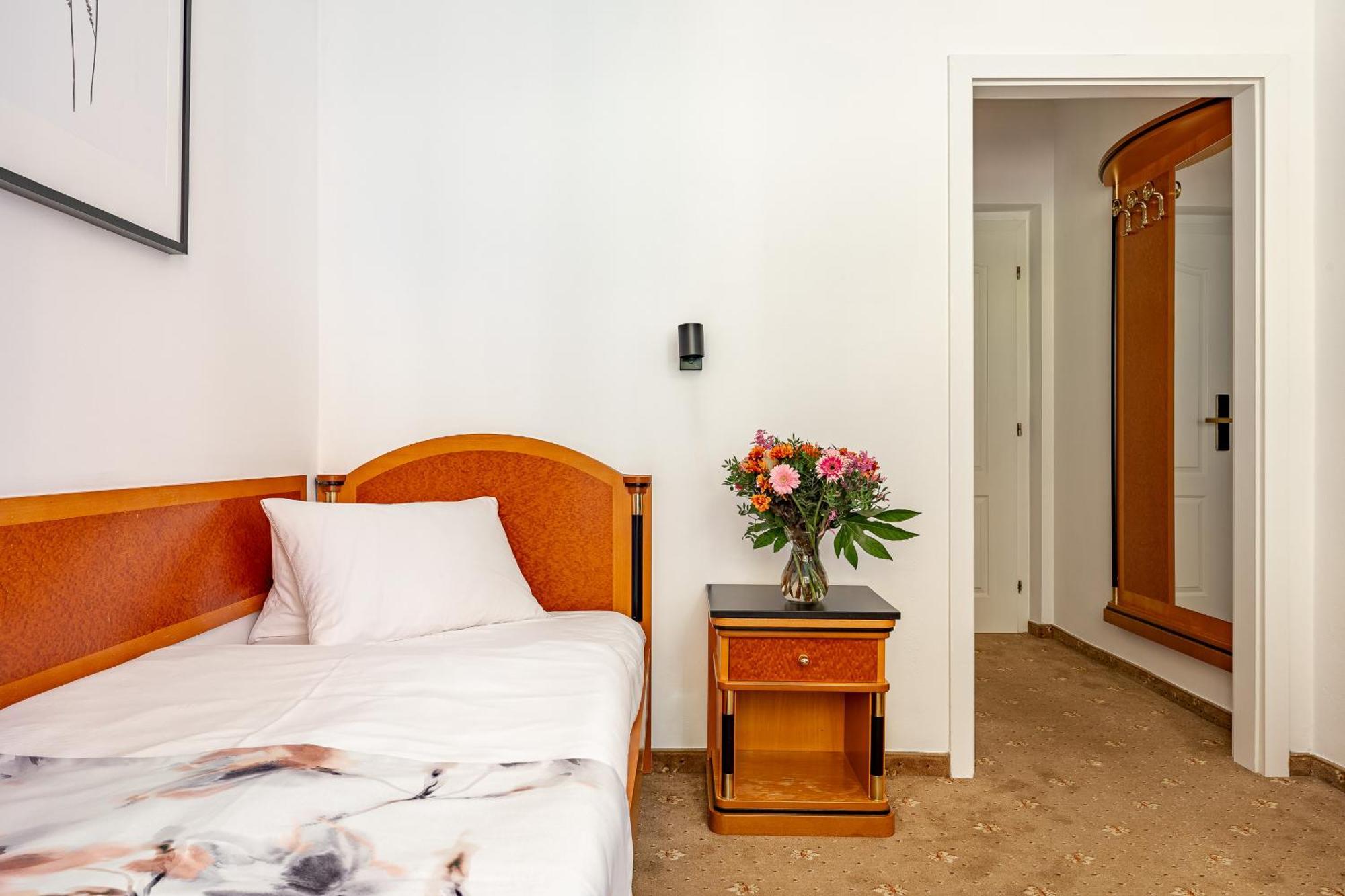Spa & Wellness Hotel Silva 마리안스케 라즈네 외부 사진